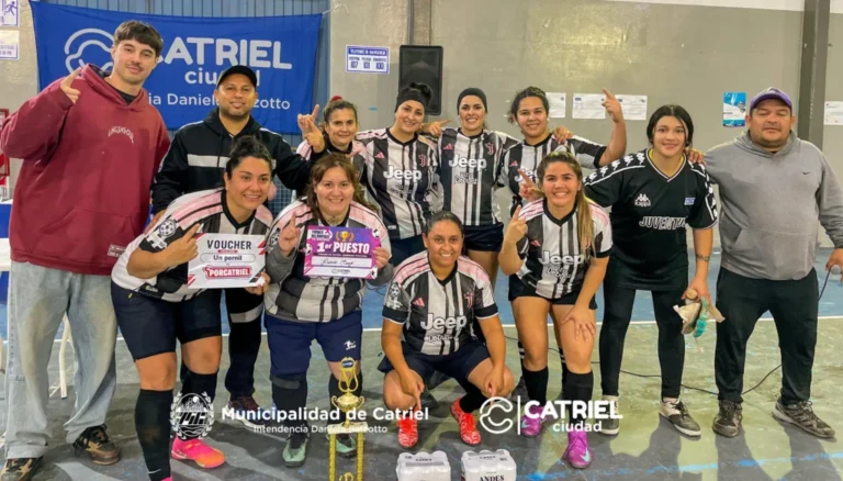 Futbol Femenino-Nuevo Cuyo campeón del Torneo Relámpago de Fútbol Femenino en Catriel