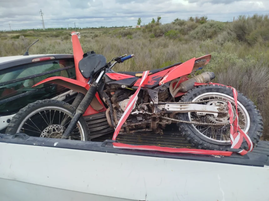 Persecución y caída en Catriel: atraparon a un adolescente en moto