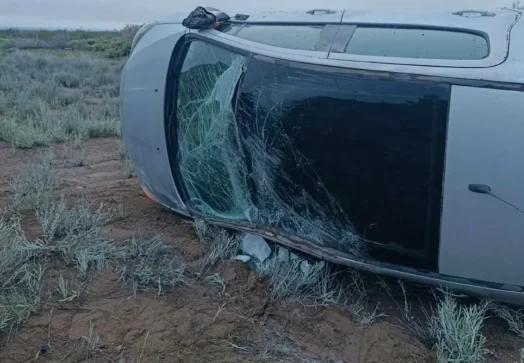 Catriel: acompañaban el traslado de su madre fallecida y volcaron en la Ruta 151