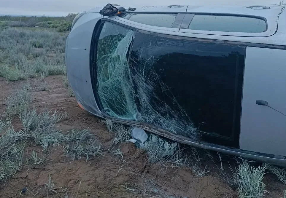 Catriel: acompañaban el traslado de su madre fallecida y volcaron en la Ruta 151