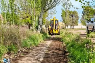 Catriel: ante pronóstico de lluvias el Municipio realiza tareas preventivas