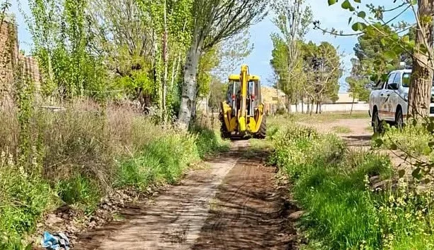 Catriel: ante pronóstico de lluvias el Municipio realiza tareas preventivas