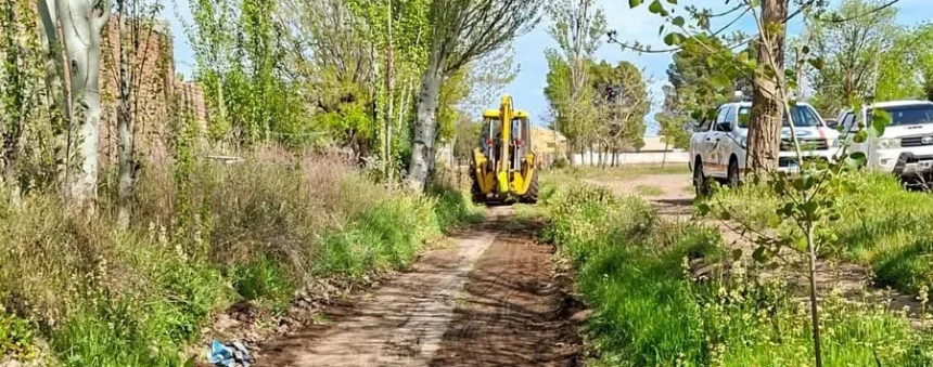 Catriel: ante pronóstico de lluvias el Municipio realiza tareas preventivas
