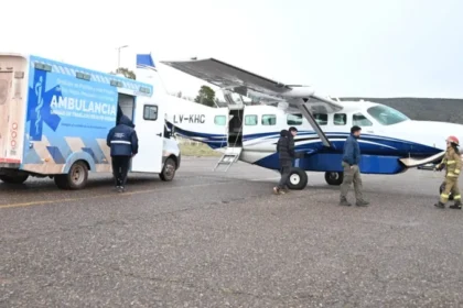 Evacuación aérea: trasladaron cinco pacientes a Neuquén aislados por el temporal en Rincón de los Sauces