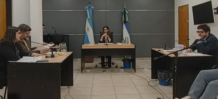 Catriel: formulan cargos a una mujer por atacar a un hombre a puñaladas