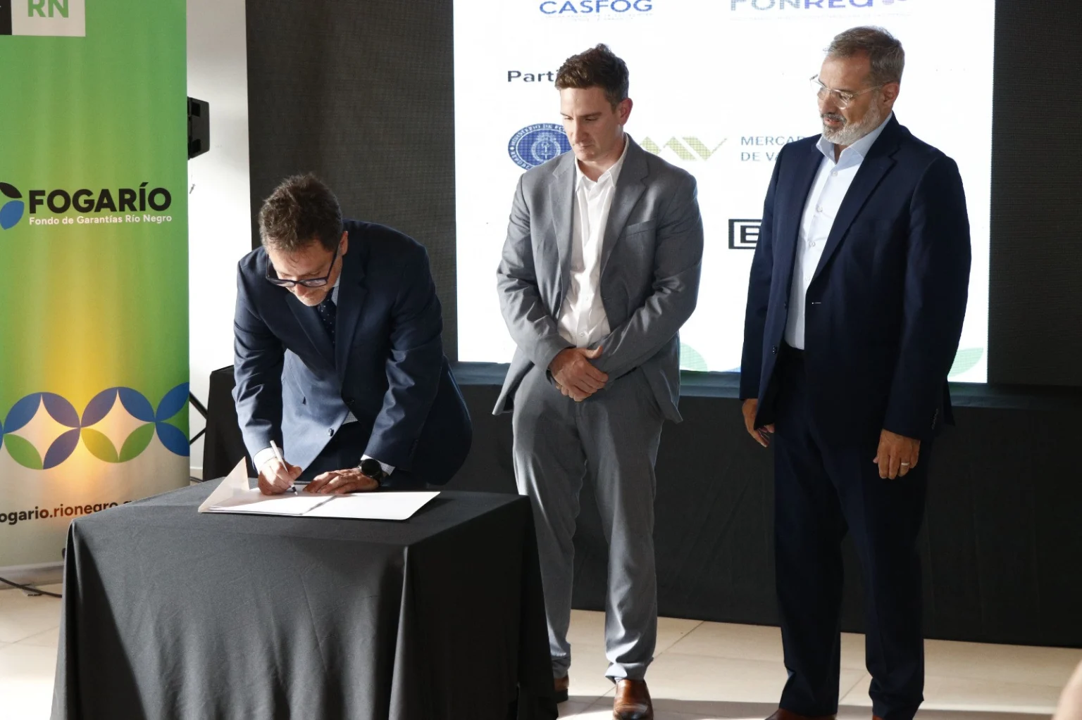 Río Negro y el CFI aportarán $4.000 millones para facilitar el crédito a las pymes