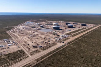 VMOS en Río Negro: una de las principales puertas de salida del petróleo argentino al mundo.